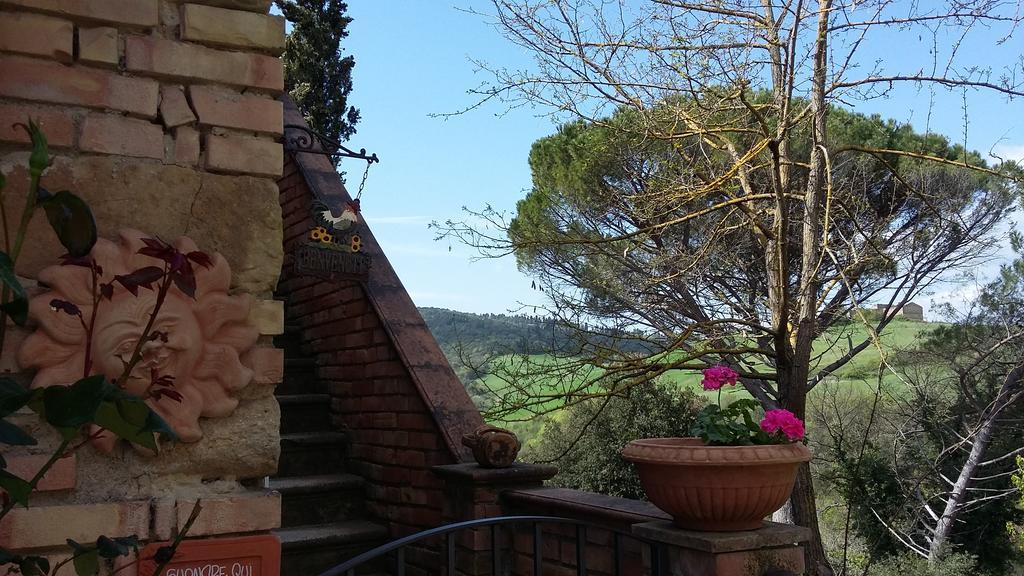 Agriturismo Alle Rose 볼테라 외부 사진